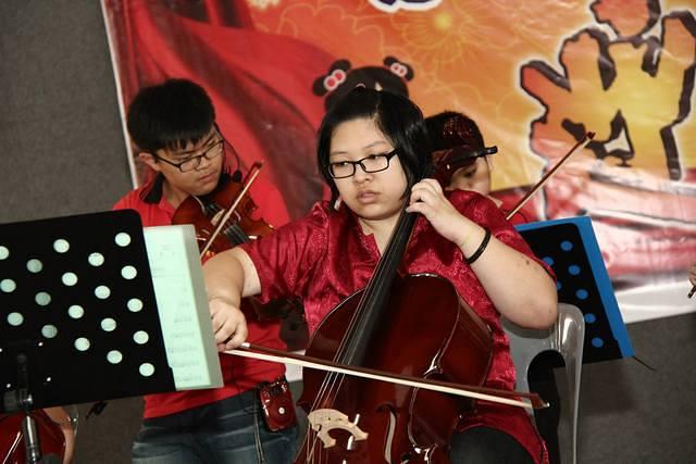 明德正校 迎春日2014 w