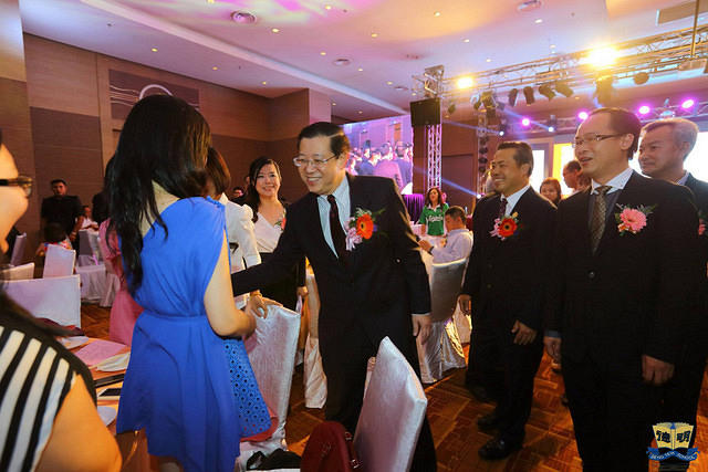 明德正校宏愿楼基联欢晚宴24